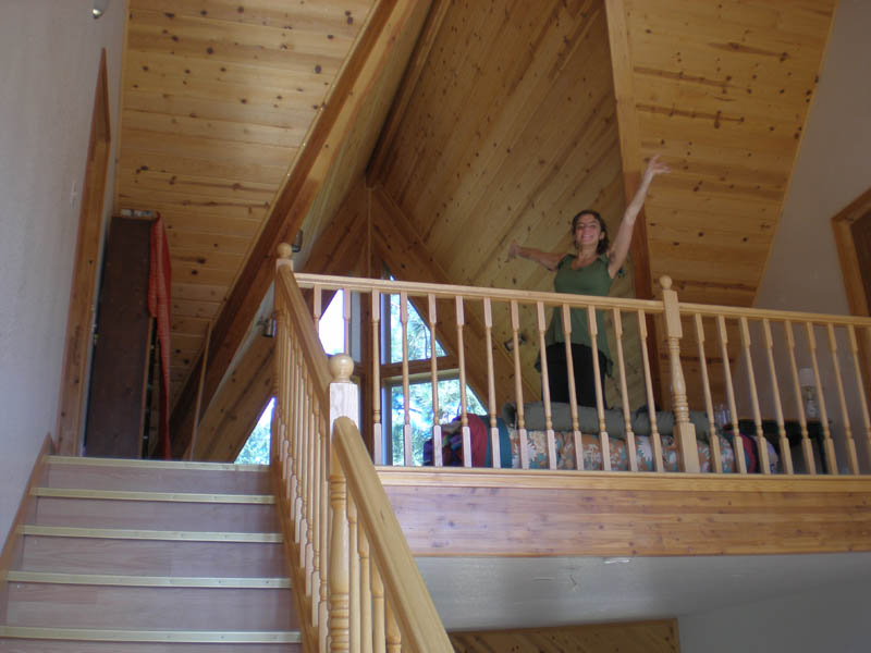 11House_interior_with_Ruth