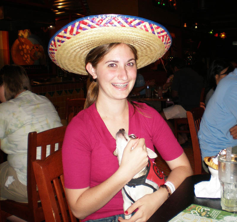 33Baylea_and_Mattie_at_restaurant