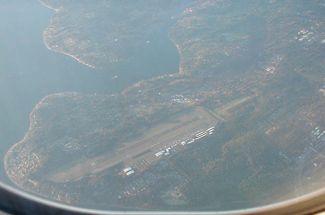34Tacoma_Narrows_airport
