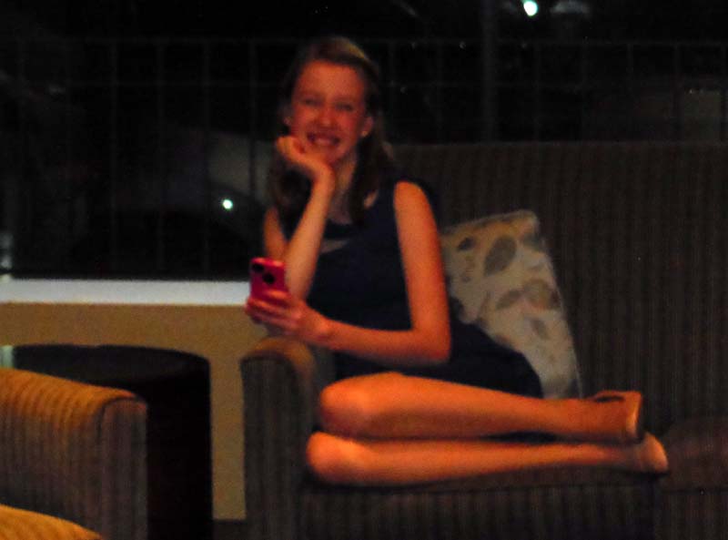 38_Siobhan_blurry