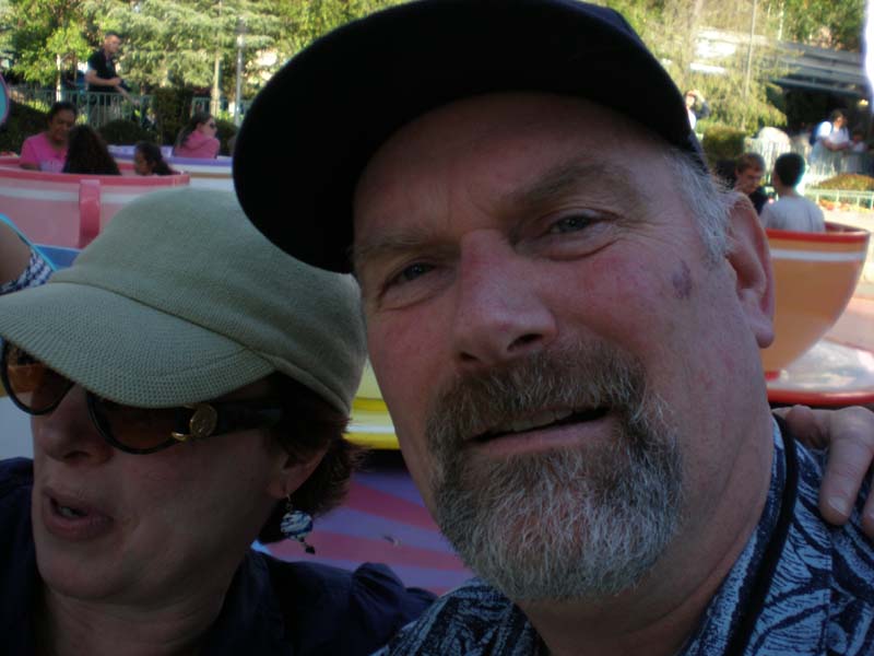 03Sue_Jim_teacups