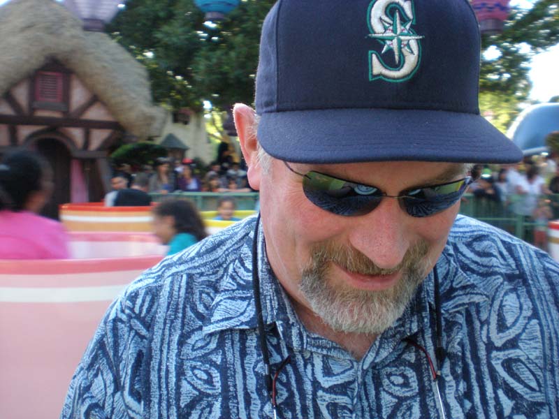09Jim_teacups