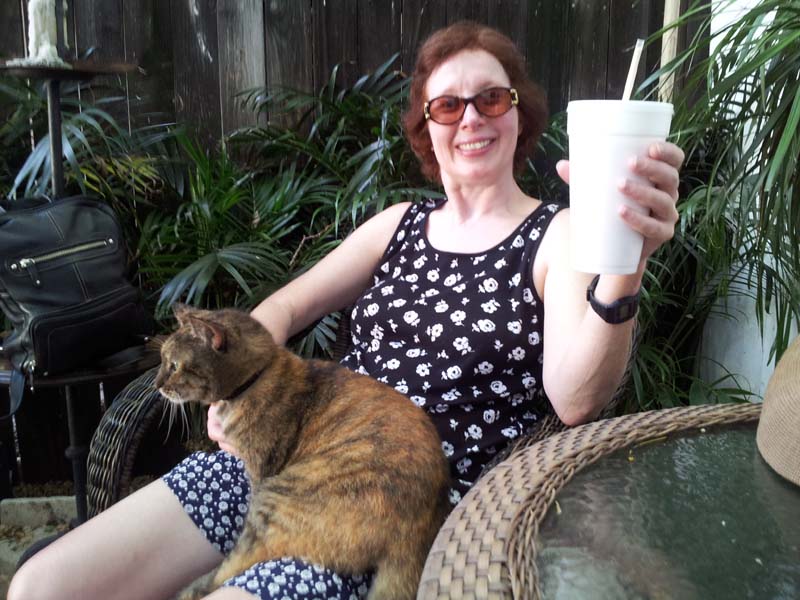 095Sue_with_cat