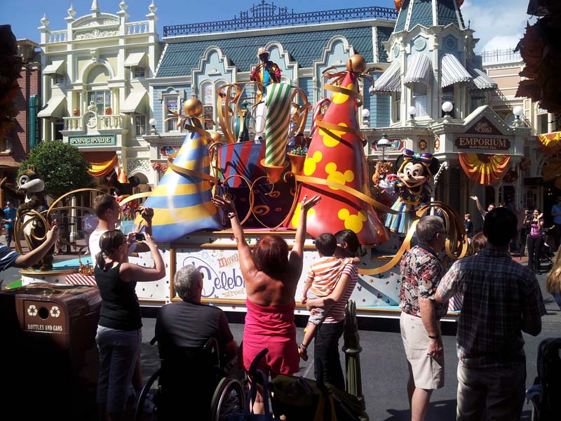 112main_street_parade
