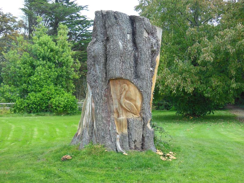 074Wood_carving_at_Dunbrody_Country_House