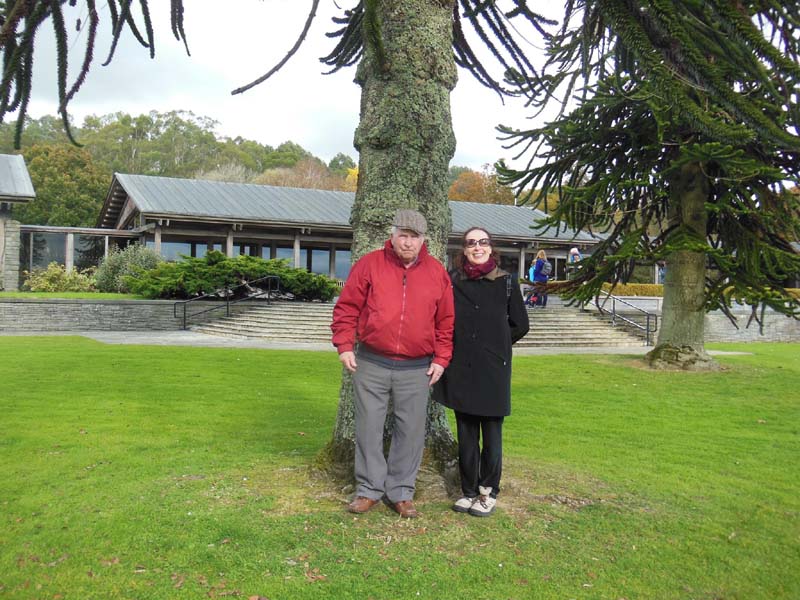 078Sue_and_her_dad_at_JFK_Arboretum