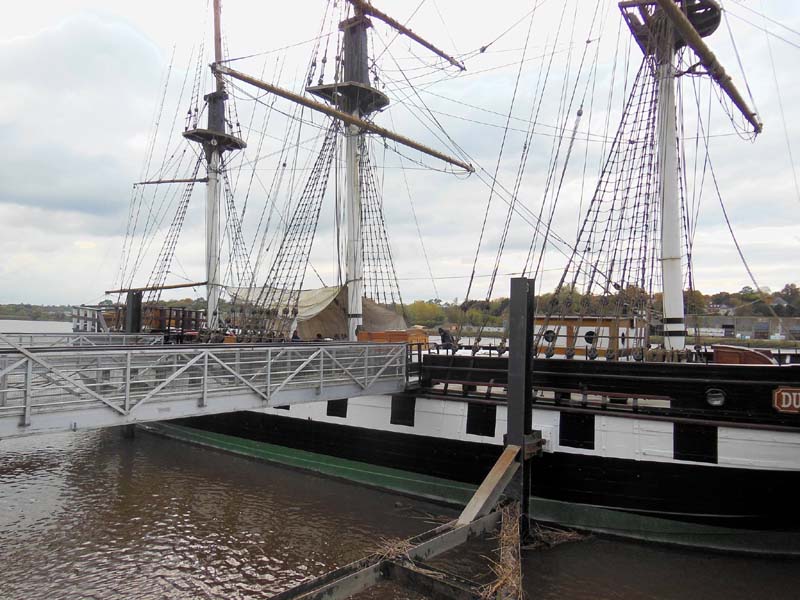 084Dunbrody_ship_replica