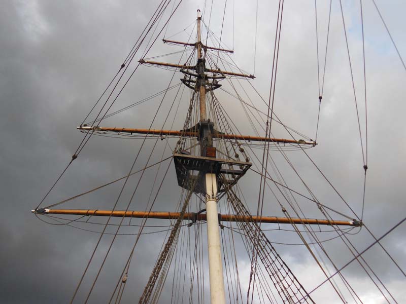 087Masts_of_Dunbrody_ship_replica