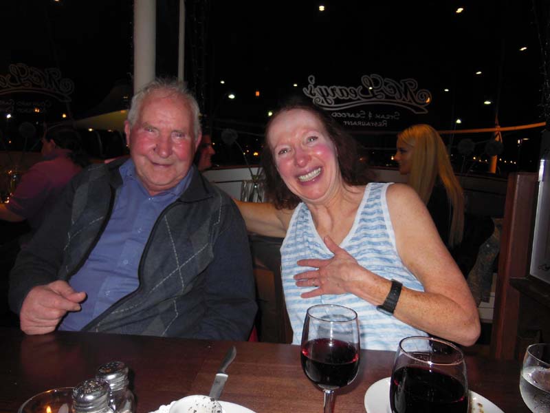 092Sue_and_her_dad