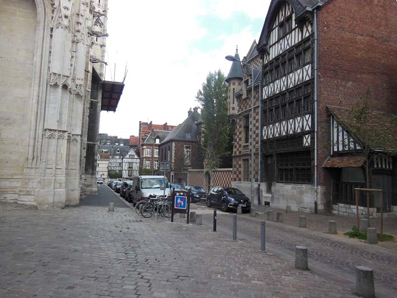 40Street_in_Rouen_Sept13