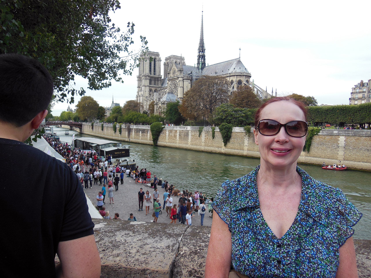 Sue posing in front of Notre Dame Sept16