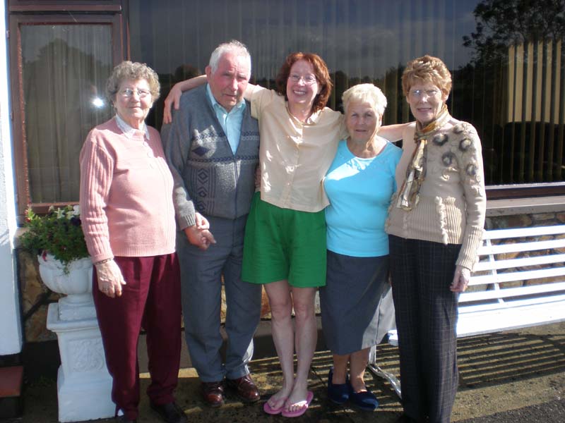 04heresa_Larry_Sue_Joan_Rose