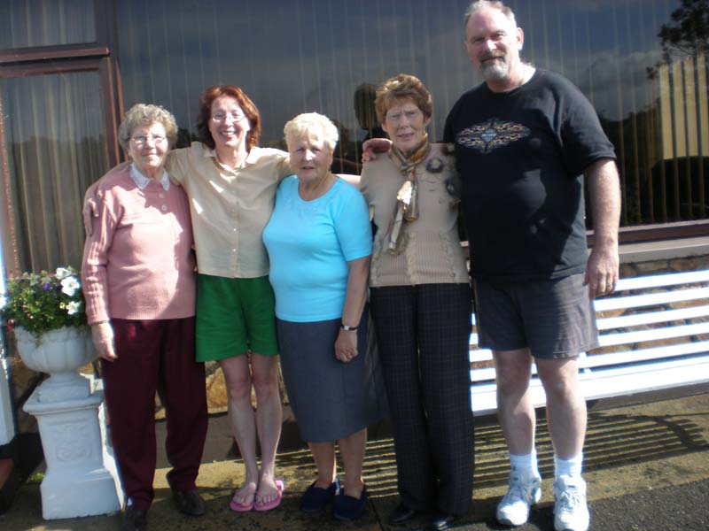 08Theresa_Sue_Joan_Rose_Jim