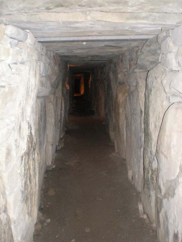 11Passageway_with_flash