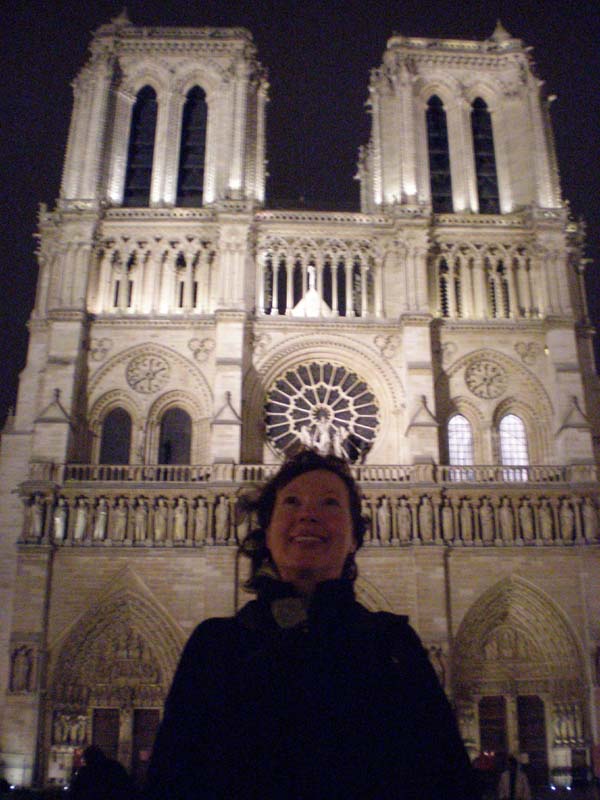 11Sue_Notre_Dame_no_flash