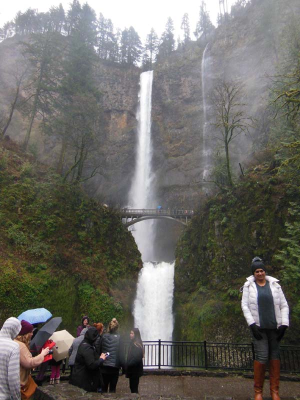 16Multnomah_Falls