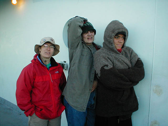 14Three_bundled02