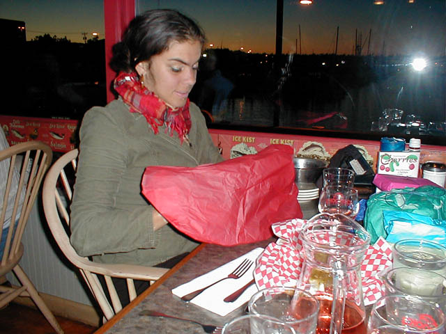 16Ruth_opening_present