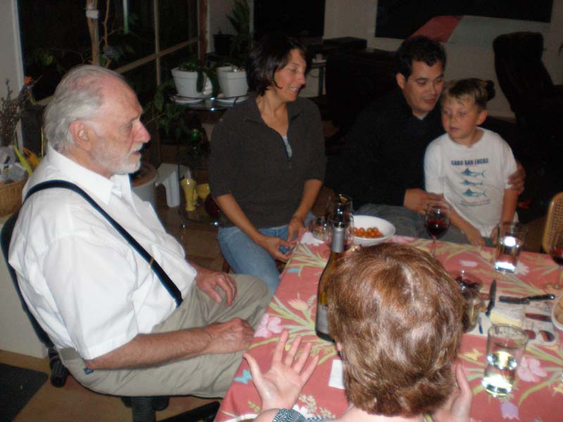 033all_around_kitchen_table